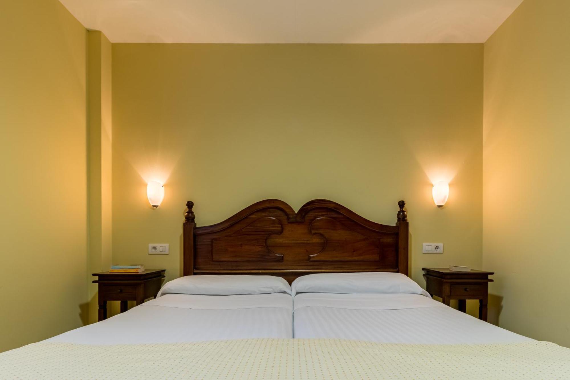 Apartamentos Silken Playa De Toro Llanes Exterior photo