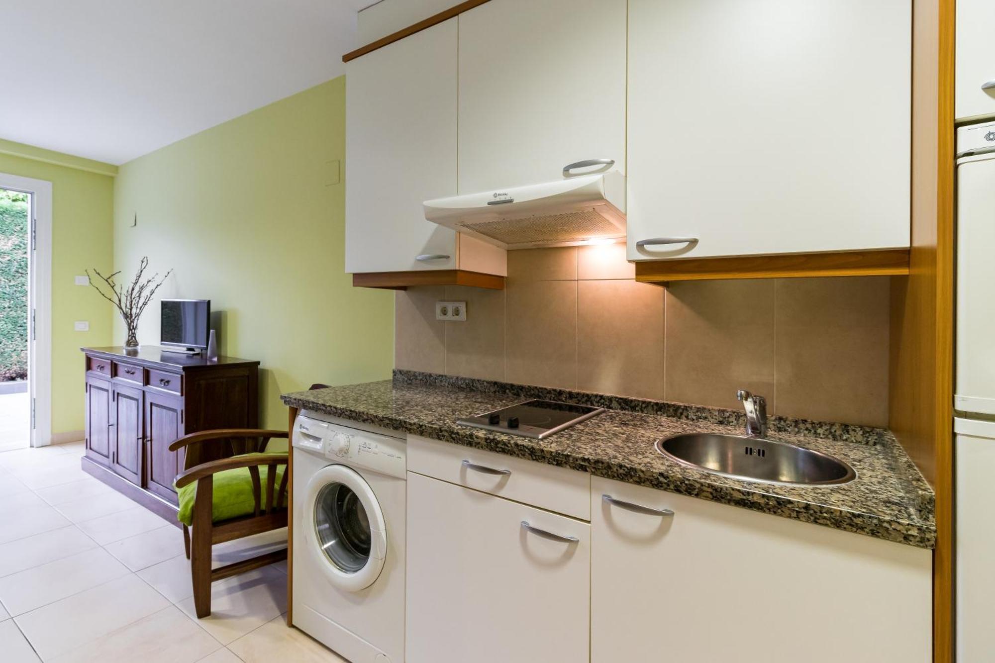 Apartamentos Silken Playa De Toro Llanes Exterior photo